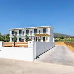 White Canvas Boutique Bed & Breakfast 4*