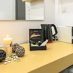 White Canvas Boutique Bed & Breakfast 4*