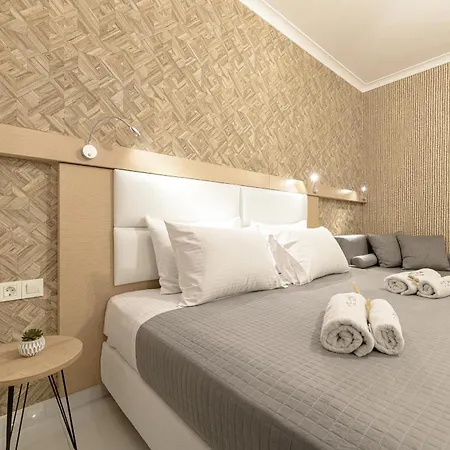 B&B White Canvas Boutique Laganas