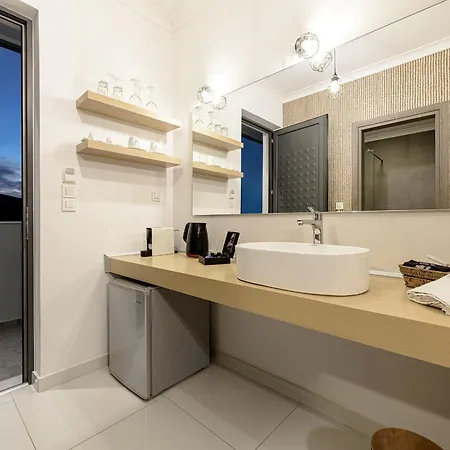 White Canvas Boutique Bed and breakfast 4*