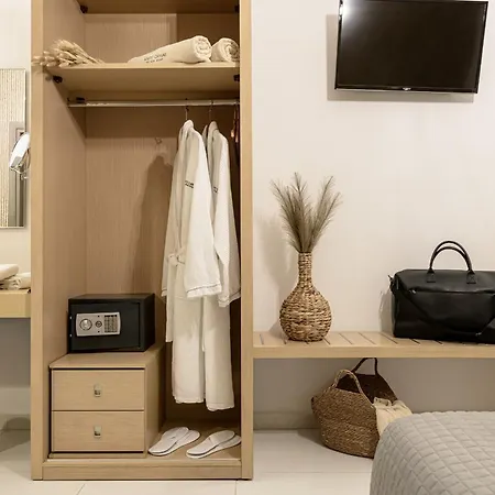 White Canvas Boutique לינה וארוחת בוקר