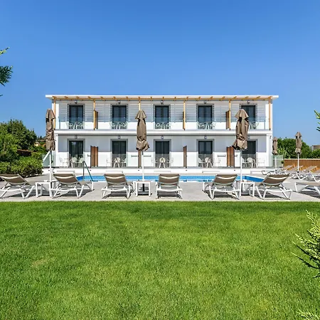 White Canvas Boutique