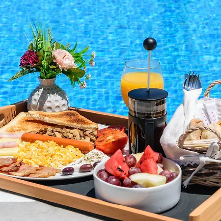 White Canvas Boutique 住宿加早餐酒店 4*