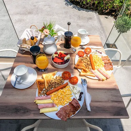 White Canvas Boutique Laganas