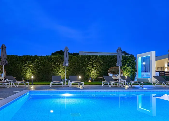 White Canvas Boutique Bed and breakfast Laganas