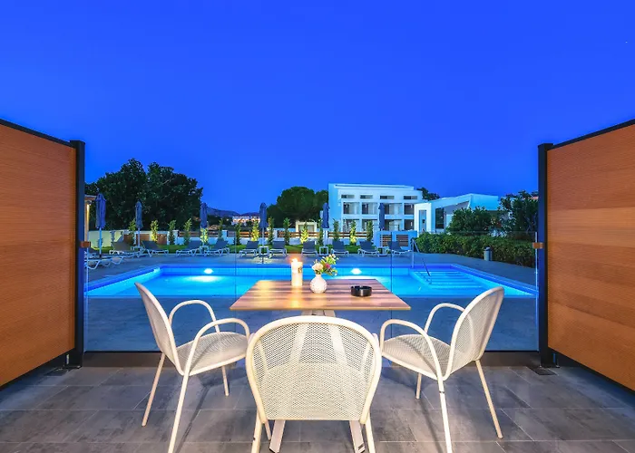 White Canvas Boutique Bed and breakfast Laganas