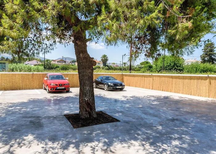 Bed and Breakfast White Canvas Boutique Λαγανάς