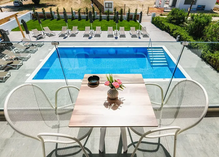 White Canvas Boutique Bed and breakfast