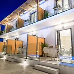 White Canvas Boutique 4* Laganas