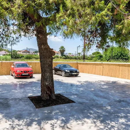 Bed and Breakfast White Canvas Boutique Λαγανάς