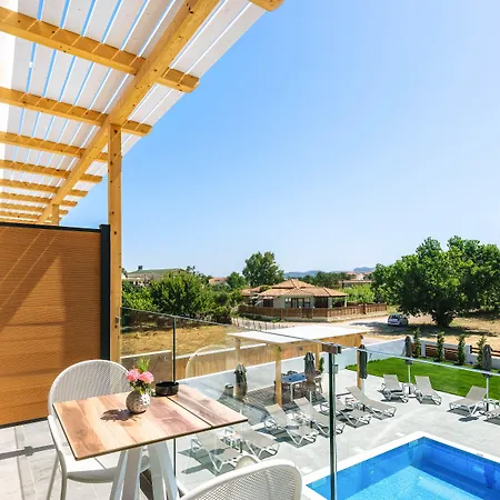 White Canvas Boutique Λαγανάς