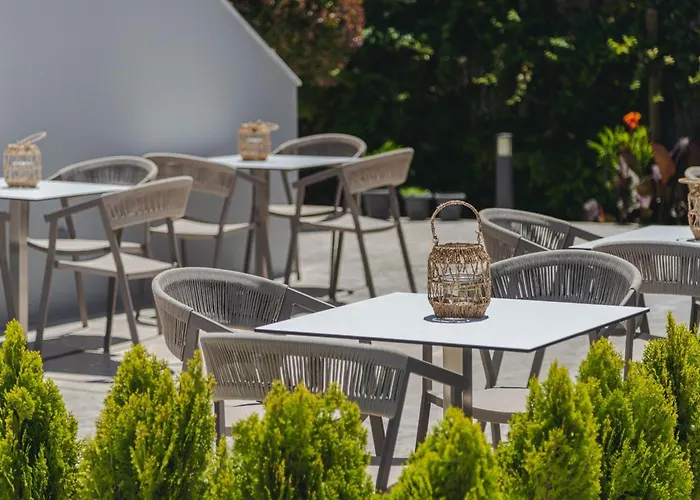 White Canvas Boutique 4* Laganas