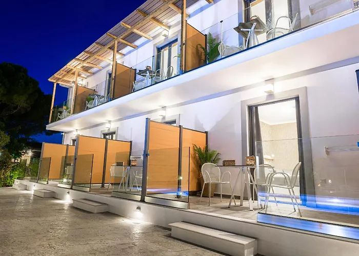 White Canvas Boutique 4* Laganas