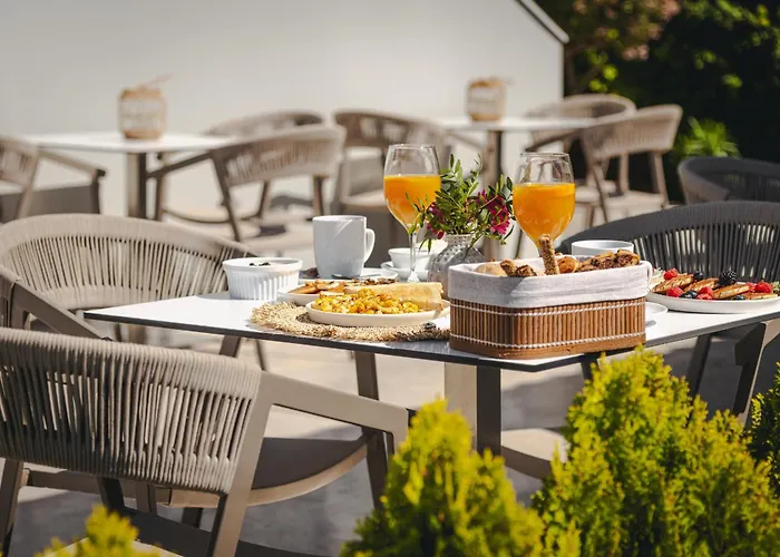 White Canvas Boutique 4* Laganas
