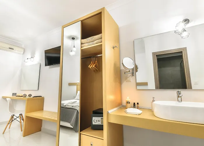 White Canvas Boutique Oda ve Kahvaltı 4*
